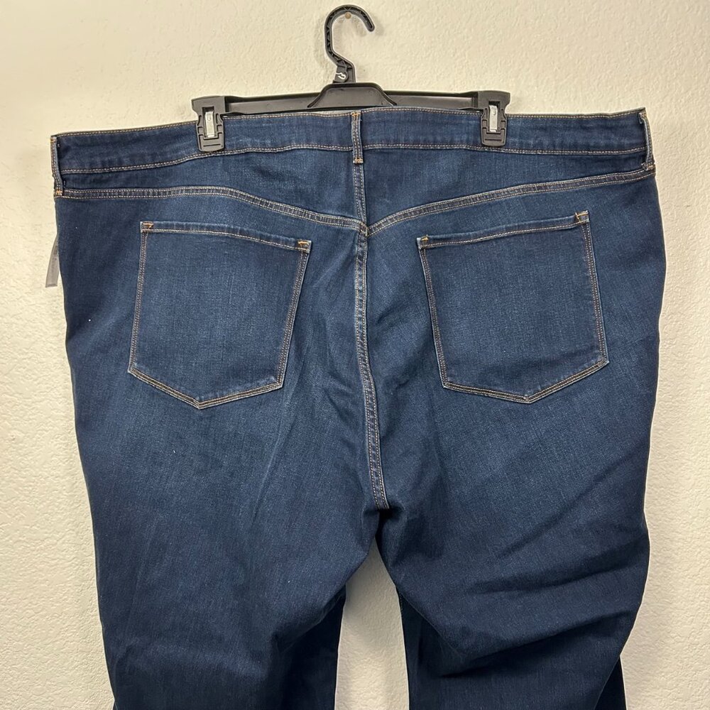 Old Navy Plus Size Mid Rise Power Slim Straight Jeans - Picture 7 of 13